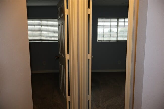 Building Photo - 1063 Birnham Woods Blvd