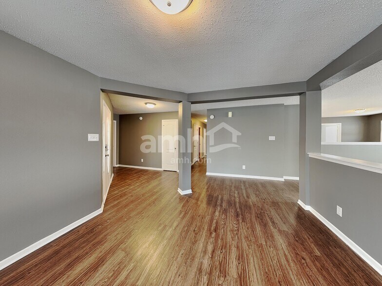 Building Photo - 6847 Tadpole Ct