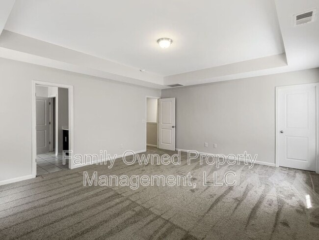 Building Photo - 603 Pendleton Dr