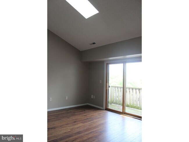 Building Photo - 1309 Ravens Crest Dr
