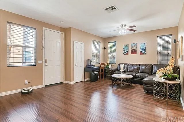 Building Photo - 277 Bloomington Ave