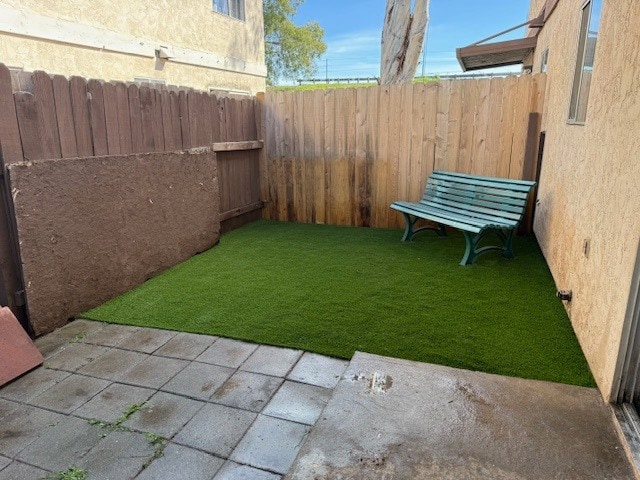 Building Photo - 1039 W Lincoln Ave