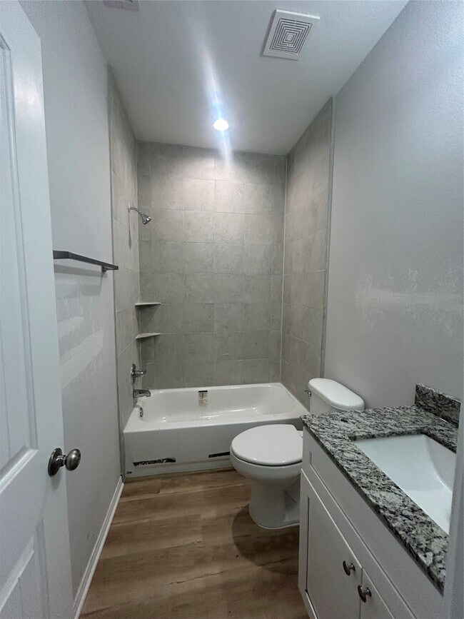 Building Photo - 1318 Stowell
