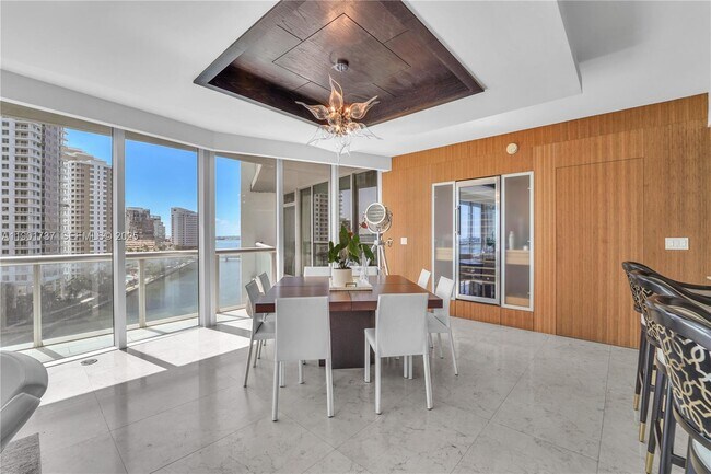 Building Photo - 465 Brickell Ave