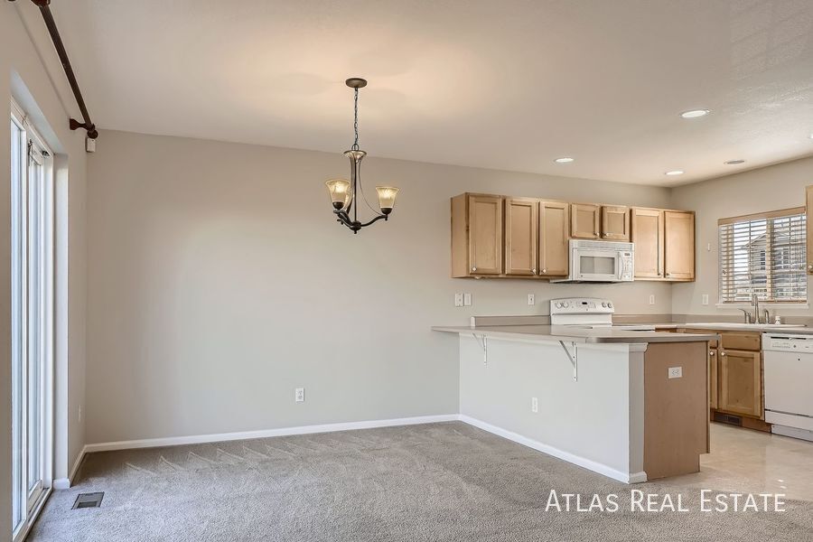 Building Photo - 4526 Crow Creek Dr