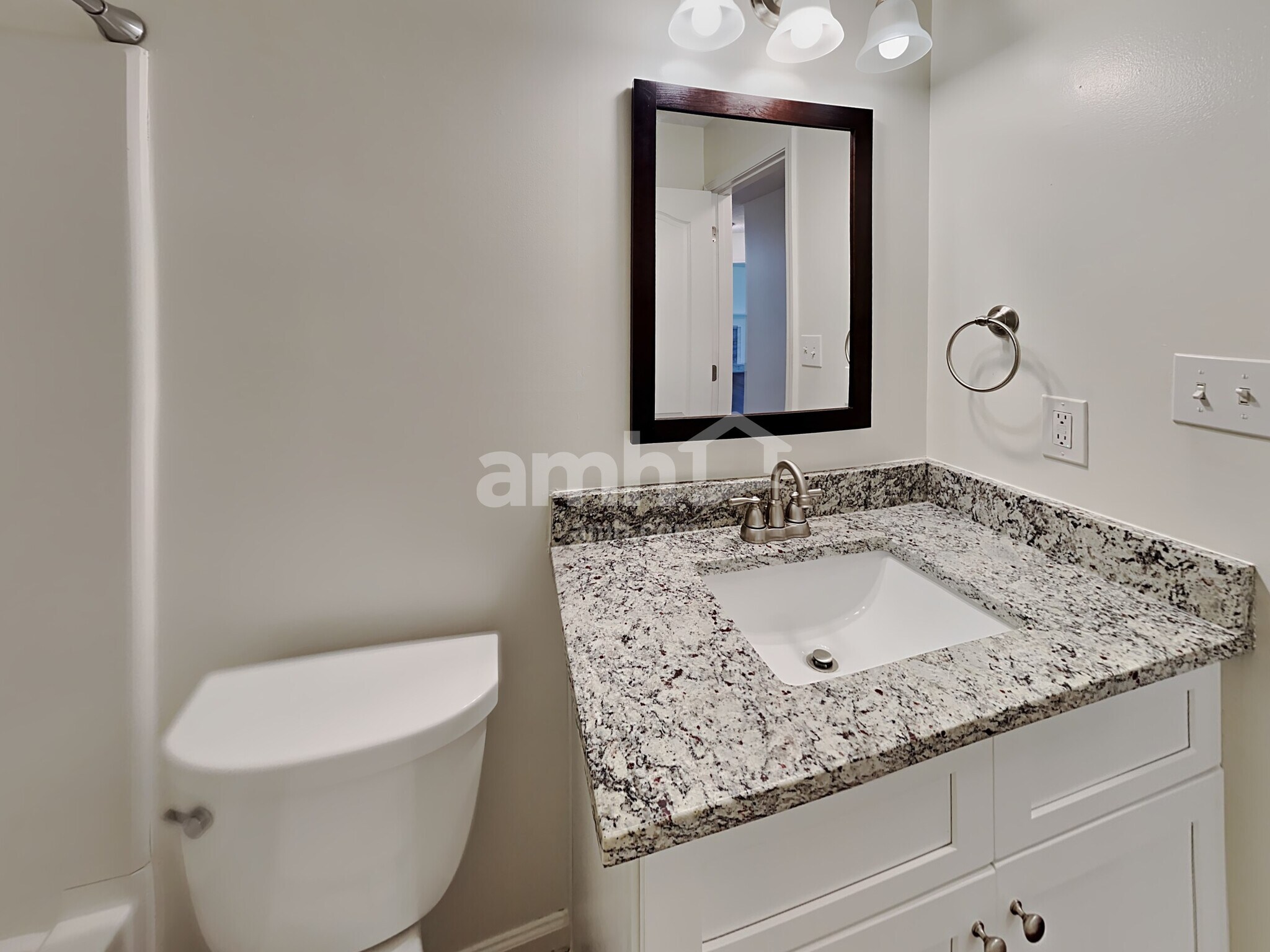 Building Photo - 361 Whitney Ln