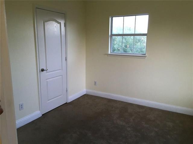 Building Photo - 1575 Poets Way