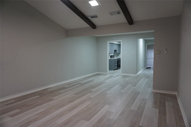 Building Photo - 1915 Normal Park Dr