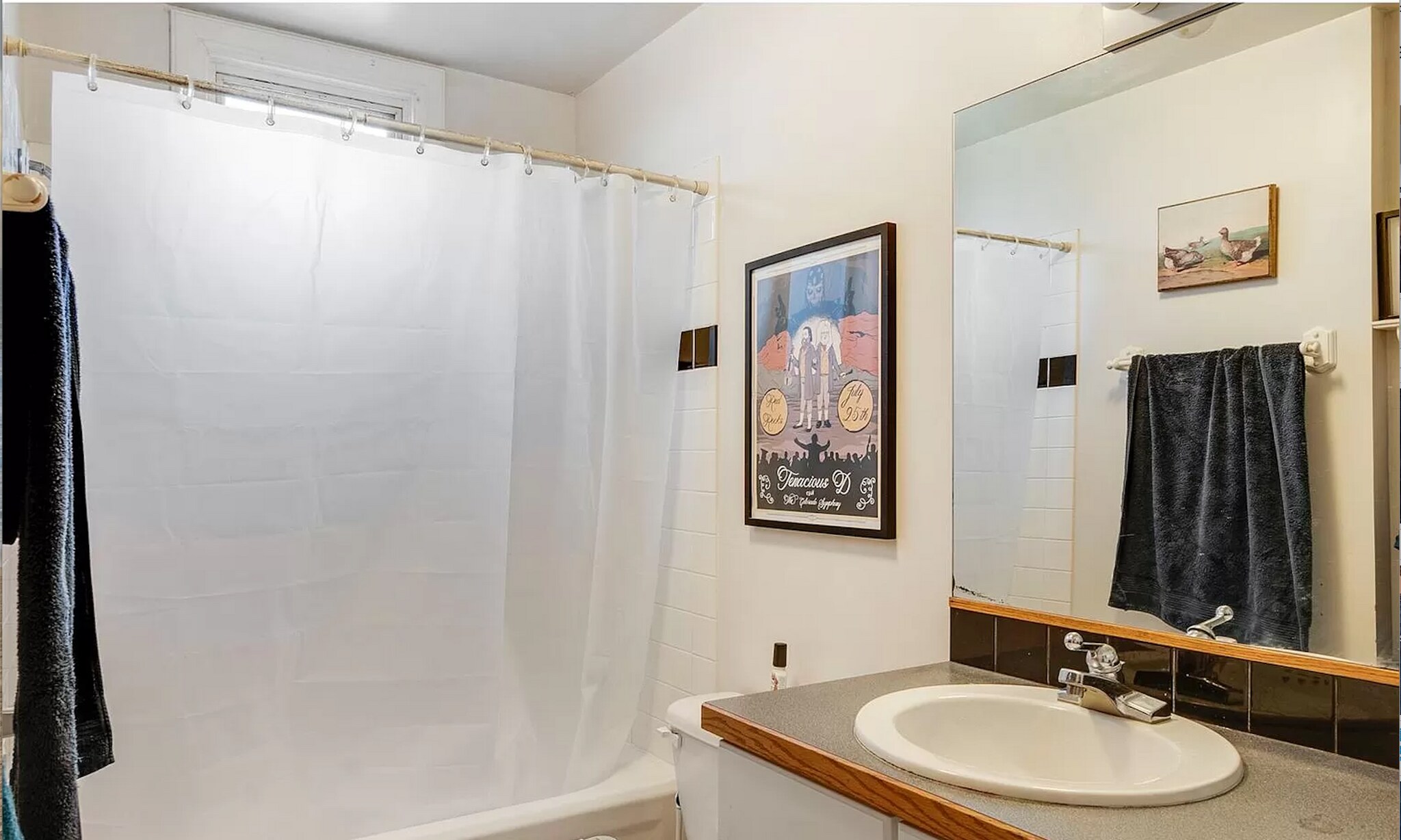 Bath - 603 Mathews St