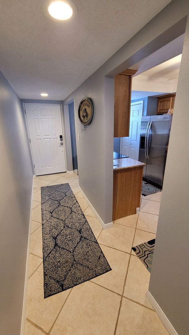 Building Photo - Fully Furnished Condo in the heart of Cocoa Beach-Available 10.1.24 to 4.30.25