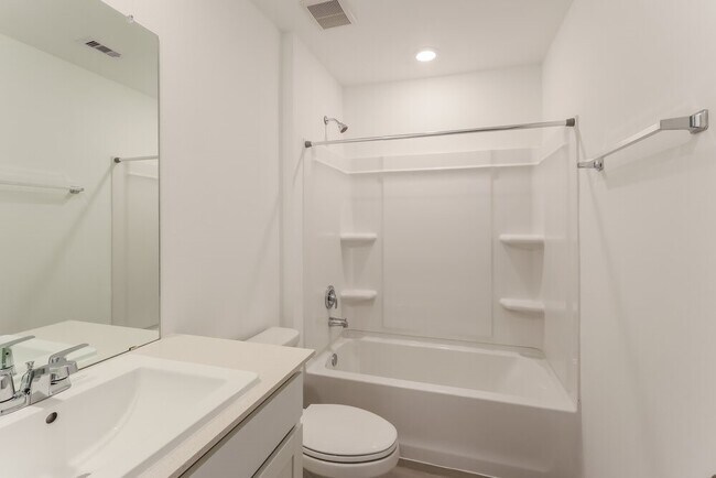 Building Photo - 2084 Cedar Way Dr