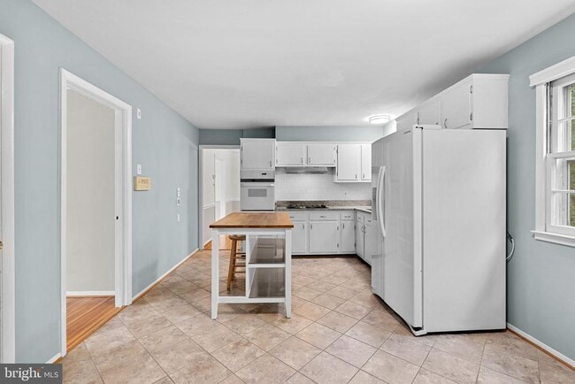 Building Photo - 4222 Braeburn Dr