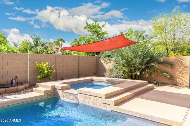 Building Photo - 423 E Mead Dr