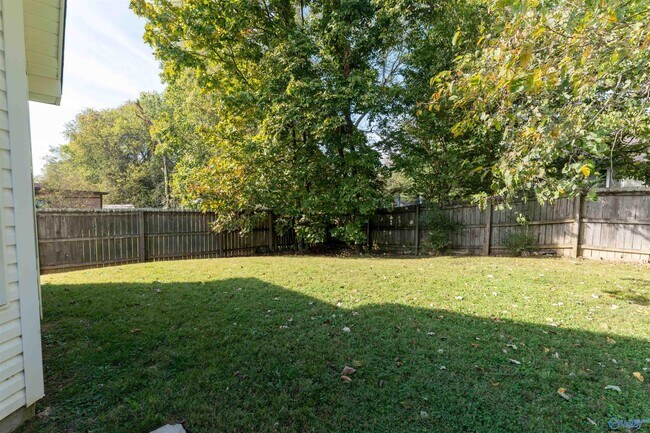 Building Photo - 113 Grey Fawn Trail