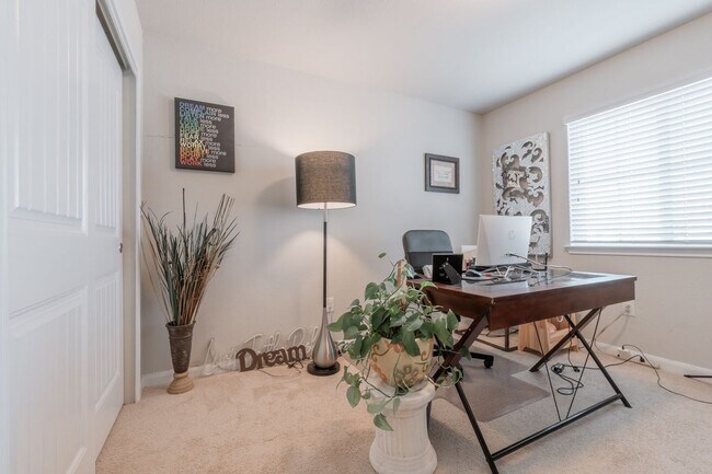 Building Photo - 1124 La Conterra Blvd