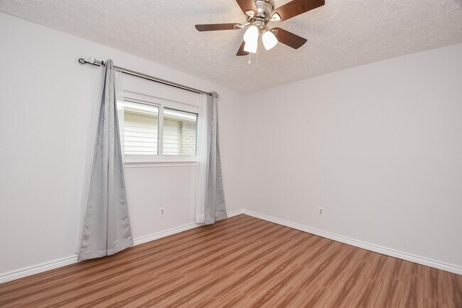 Building Photo - 2722 Amaranth Dr