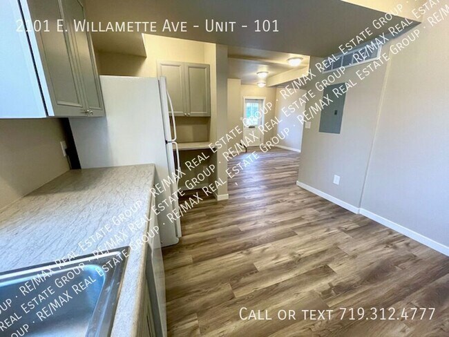 Building Photo - 2101 E Willamette Ave