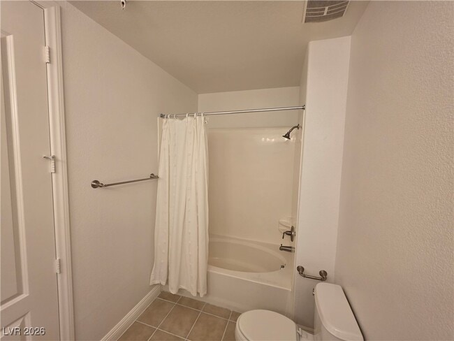 Building Photo - 62 E Serene Ave