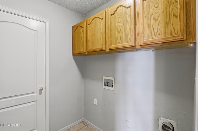 Building Photo - 12353 Tierra Apache Rd