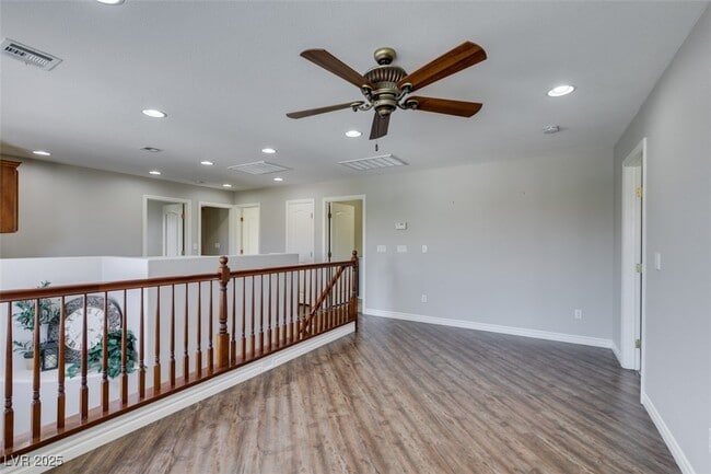 Building Photo - 9005 Semillon St