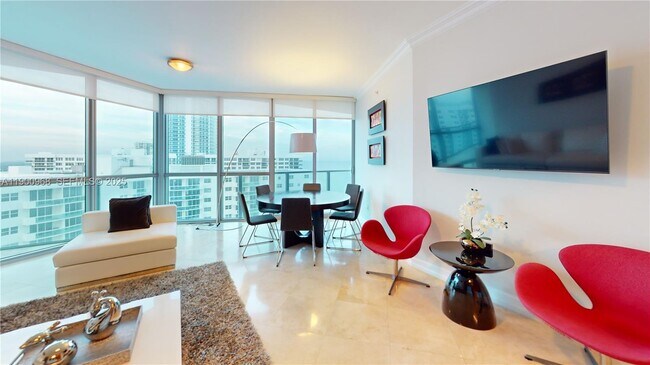 Building Photo - 3101 S Ocean Dr