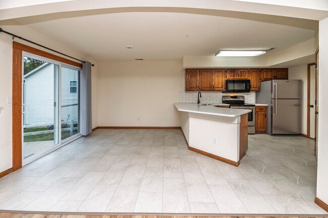 Building Photo - 3510 Berkshire