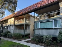 Building Photo - SANTA CLARA - Remodeled unit with patio, two parking spaces, community pool