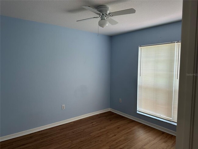 Building Photo - 917 Summer Breeze Dr