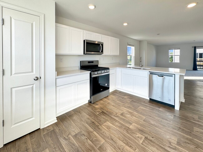 Building Photo - 2241 Sassafras Wy