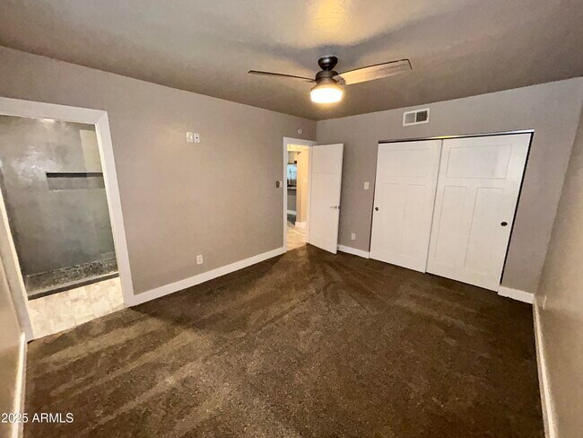 Building Photo - 7031 N 14th Dr