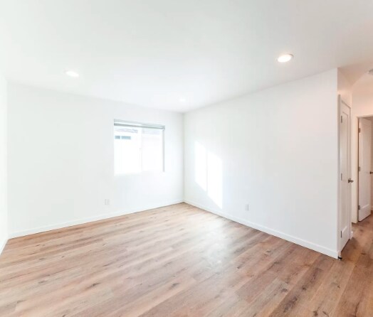 Building Photo - 5256 Meridian St