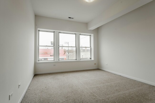 Building Photo - 4217 IL-19