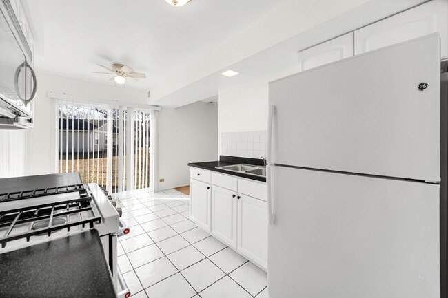 Building Photo - 1242 Nova Ct