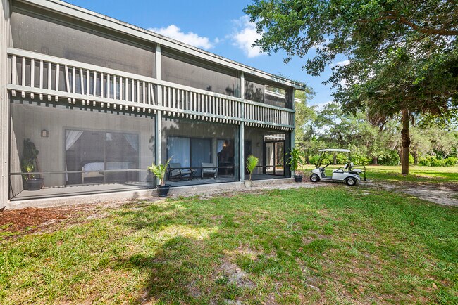 Building Photo - 5061 Sherwood Ln