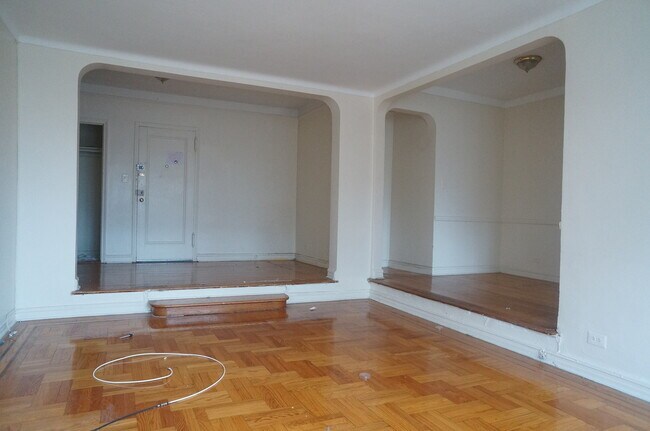 Building Photo - 430 Ocean Pkwy