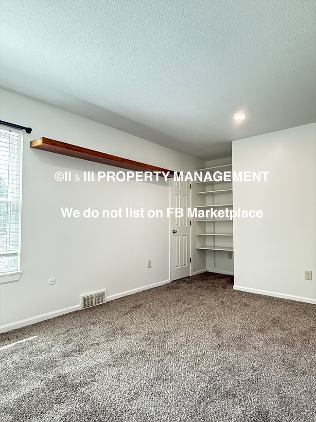 Building Photo - 8660 W 109th St