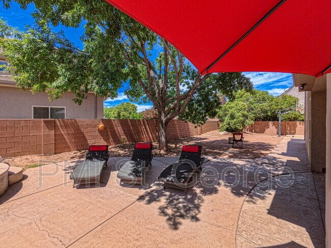 Building Photo - 2478 E Springs Dr