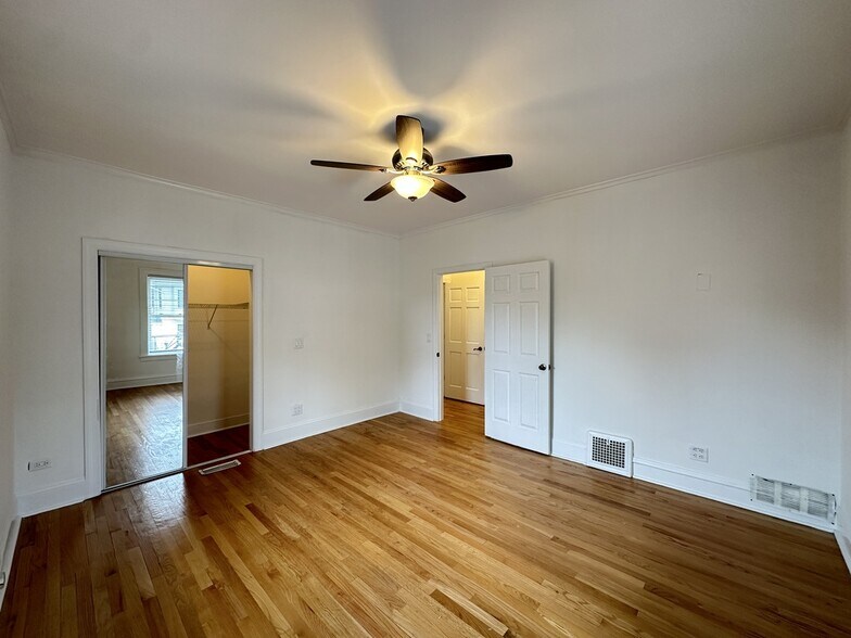 Building Photo - 2611 W Walnut St