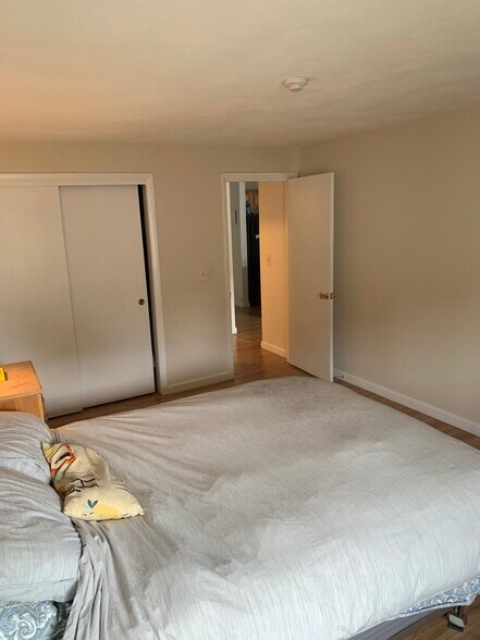 Building Photo - 141 Pierce St