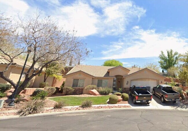 Primary Photo - Charming 3-bedroom, 2-bathroom residence i...
