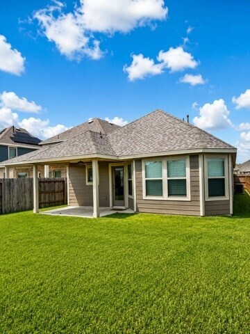 Building Photo - 8150 Royal Breeze Dr