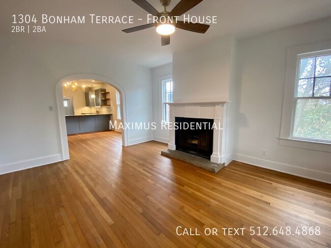 Building Photo - Travis Heights 2/2 Completely Remodeled in...