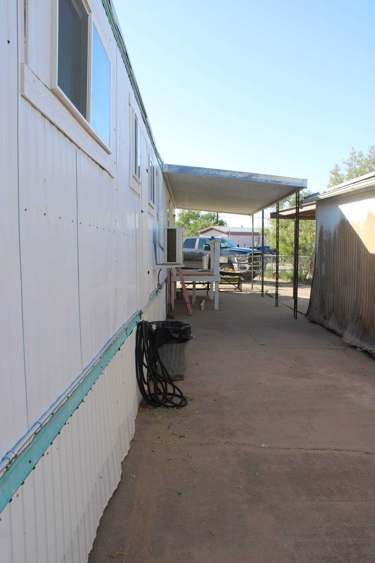Building Photo - 232 Osaple Cir
