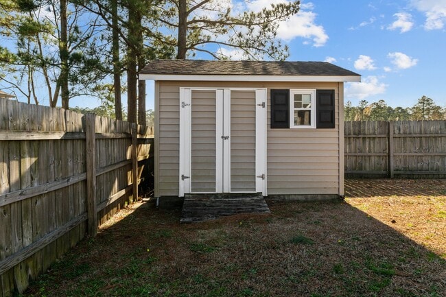 Building Photo - 149 Hilda Dr
