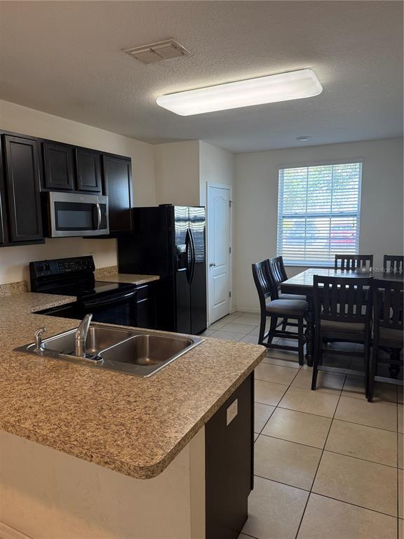 Building Photo - 419 Arbor Lakes Dr