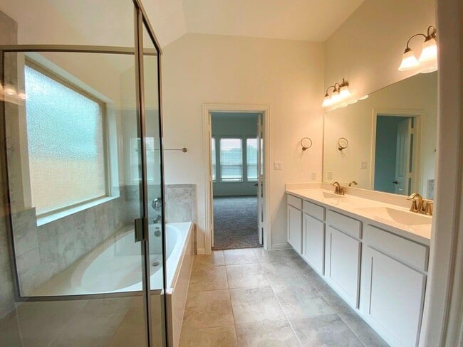 Building Photo - 1425 Morning View Rd