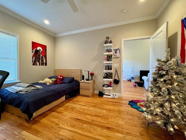 Building Photo - Rent Special: $250 Off First Month at 3BR/...