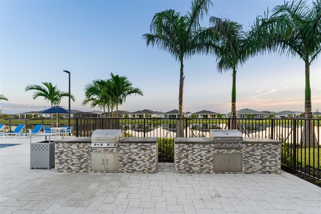 Building Photo - 10503 SW Orana Dr
