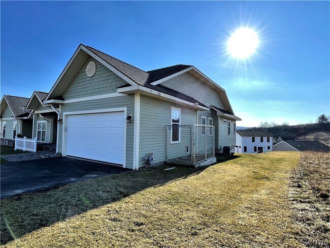 Building Photo - 5983 Paradise Cir