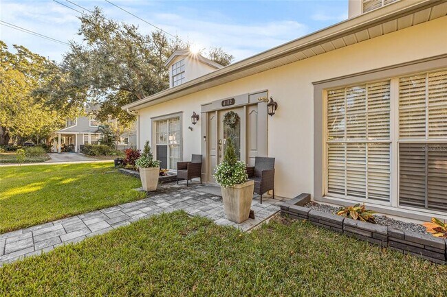 Building Photo - 4102 W Sevilla St